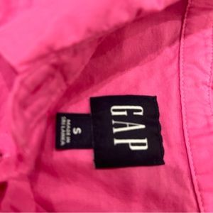 Gap pink button down cute